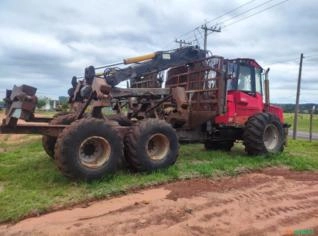 Trator Forwarder Komatsu - 8x8 e 6x6 em Itatinga