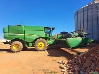 Colheitadeira John Deere S680 - Ano 2013