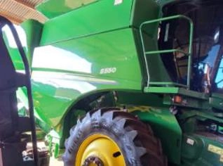 Colheitadeira John Deere S550 - 2021