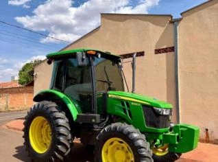 Trator John Deere 5080E 2019 - 1.095 horas