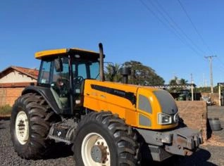 Trator Valtra BH 180 | Minas Gerais