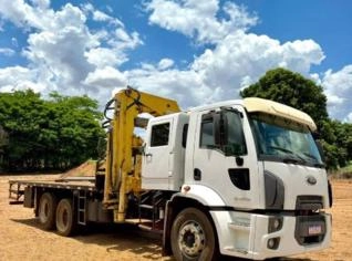 Caminhão Ford Cargo 2428 2012 - R$460.000,00