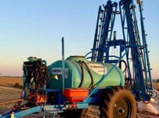 Pulverizador RUBEMAQ 2000L - Avaré, SP