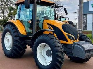 Trator Valtra A144 Hitech 145 cv