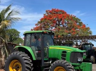 Trator John Deere 6190j - Minas Gerais