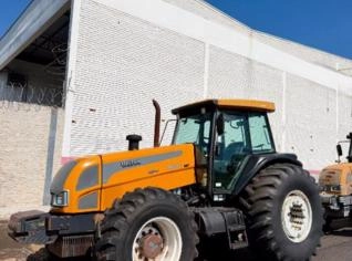 Trator Valtra BH 185i em Jardinópolis