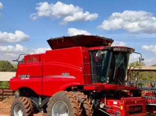 Colheitadeira Case IH 6150 em Ribeirão Preto - SP