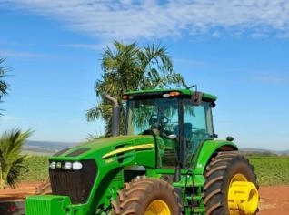 Trator John Deere 7200 J 2022 com 1.377 Horas