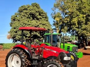 Trator Case IH Farmall 80 - Apenas 2751 Horas