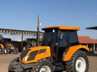 Trator Valtra A950