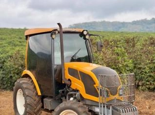Trator Valtra A73F em Franca - SP