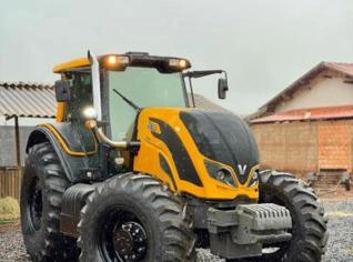 Trator Valtra BH 224 2017 - Excelente Estado