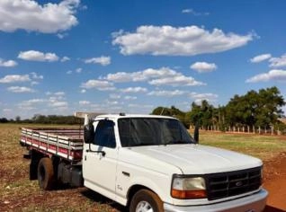 Ford F-4000 1998 - 4x2 - R$135.000,00