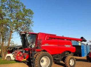 Colheitadeira Case IH 6150 - Excelente Estado