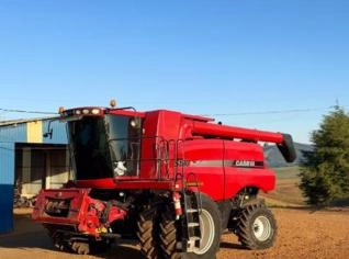 Colheitadeira Case IH 5130 - Plataforma 30 Pés GTS