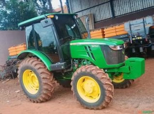 Trator John Deere 5078E 2022 com 1.553 Horas