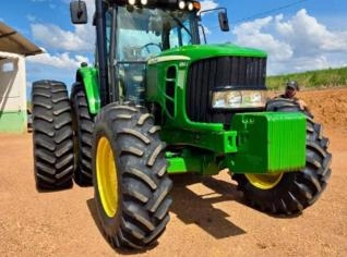 Trator John Deere 6150j em Lagoa Dourada - MG