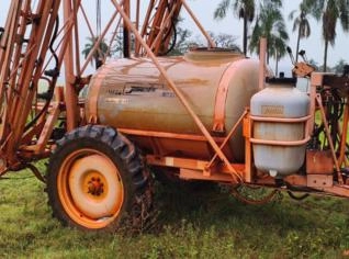 Pulverizador Jacto Columbia AD18 - 2002 - SP