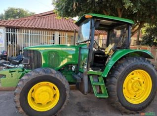 Trator John Deere 6415 - 2006 - 106cv