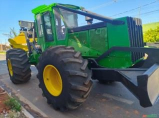 Skider Florestal John Deere 748Glll - 2009 - MG