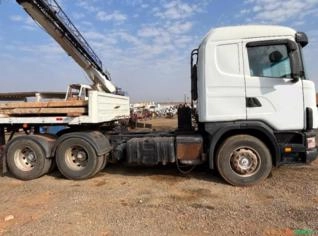 Caminhão Scania R124 / 360 / LA6X2NA - Indaiatuba