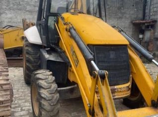 Retroescavadeira JCB 3C 2008 em São Paulo