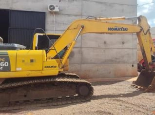 Escavadeira Komatsu PC160 - 2018 - Ótimo Estado