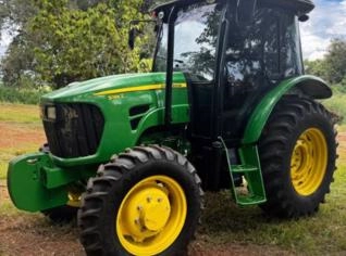 Trator John Deere 5085E 4x4 - 85cv - 2018