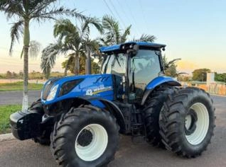 Trator New Holland T7.260 (234cv) - Estado de Novo