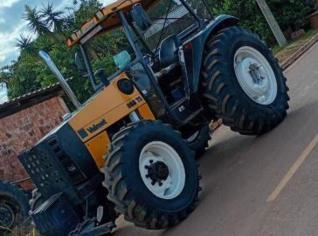 Trator Valmet 885 TS 4x4 em Rio Negro - MS