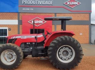 Trator Massey Ferguson MF 4292 2010 - 105 CV