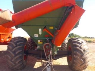 Carreta Graneleira Agrícola Bazuca - Khor 40.000