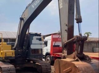 Escavadeira Volvo EC220DL 2017 - Concha - Campo Grande