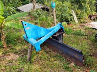 Plaina Agrícola em Ótimo Estado
