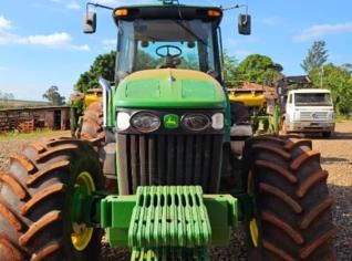 Trator John Deere 7225-J - Ano 2011, 11.770h