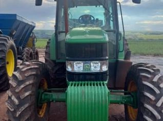 Trator John Deere 6115-J à venda em Assis, SP