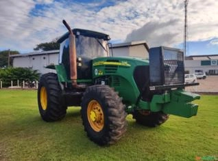 Trator John Deere 7715 - 2008 com 182cv