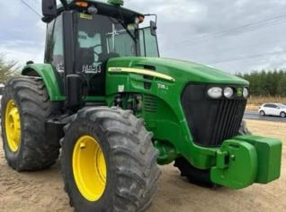 Trator John Deere 7215J 2018 - 9900hs