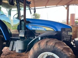 Trator New Holland TM 180 - Ano 2008