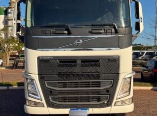 Caminhão Volvo FH 540 - Potência e Eficiência