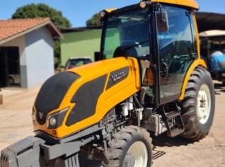 Trator Valtra A73 F - Excelente Estado - 2020