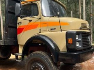 Caminhão Mercedes Benz 4x4 Traçado em Curitiba