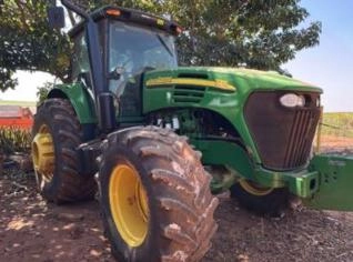 Trator John Deere 7715 - 2007