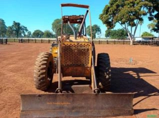 Trator Valtra 128 4x4 em Perfeito Estado