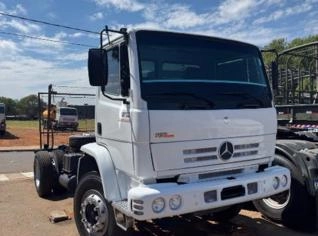 Mercedes Benz 1718 4x2 em São José do Rio Preto