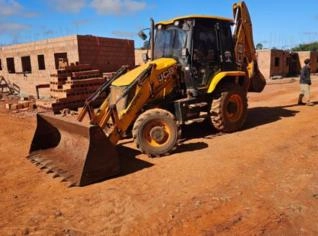 Retroescavadeira JCB 3CX 2019