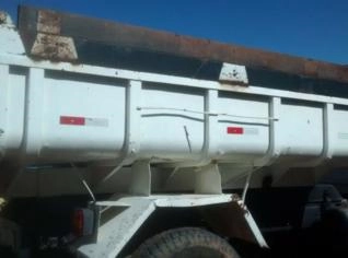 Ford F-14000 1996 com Caçamba Facchinni 5m³