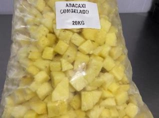 Abacaxi Congelado em Cubos