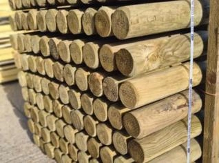 Torneado de Pinus Tratado - Colombo, PR