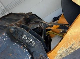 Pá Carregadeira Case 621D em Nova Prata - RS